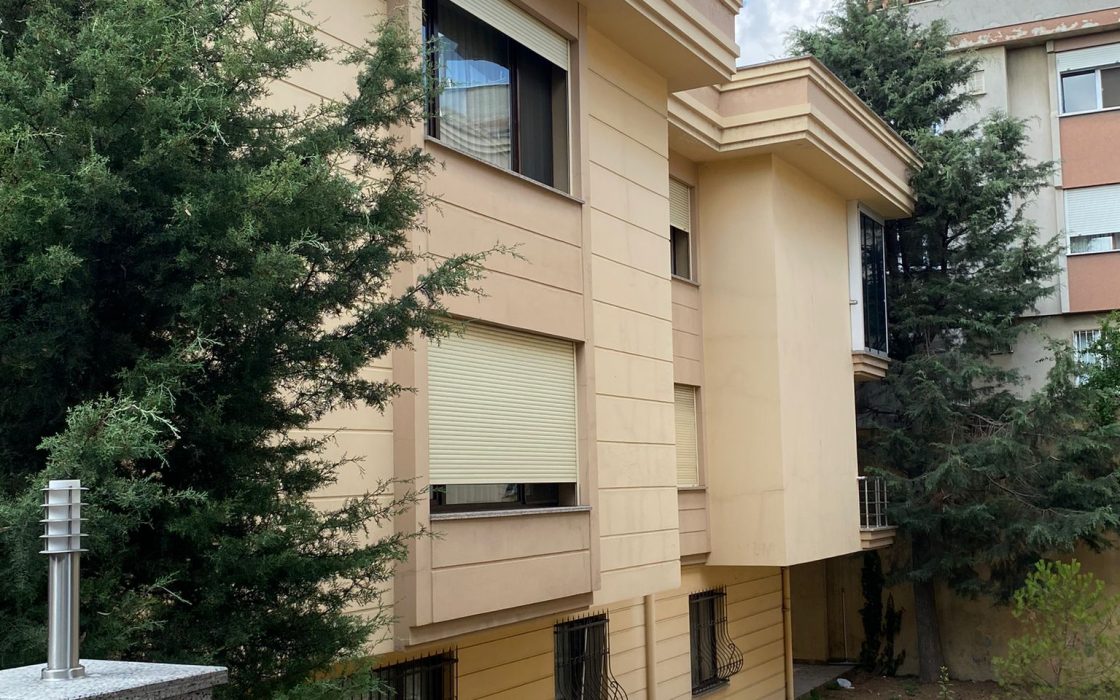 FLORYA ŞENLİKKÖY DE KAÇIRILMAYACAK BARBEKÜLÜ FIRSAT DAİRE