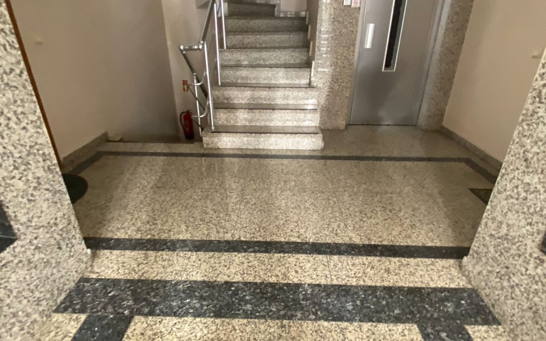 FLORYA ŞENLİKKÖY DE KAÇIRILMAYACAK BARBEKÜLÜ FIRSAT DAİRE