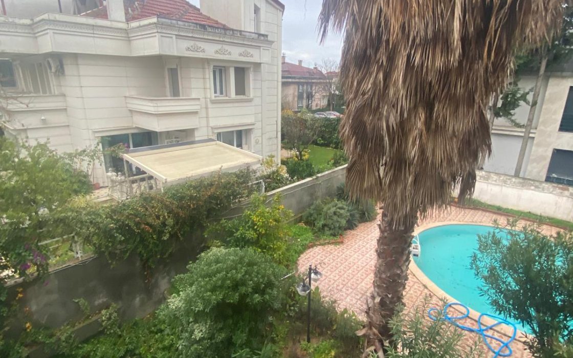 FIRSAT ŞENLİKKÖYDE ARSA PAYI YÜKSEK DAİREMİZ