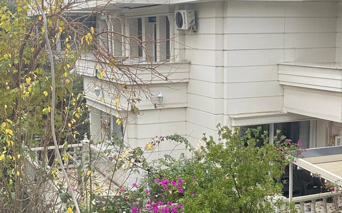 FIRSAT ŞENLİKKÖYDE ARSA PAYI YÜKSEK DAİREMİZ