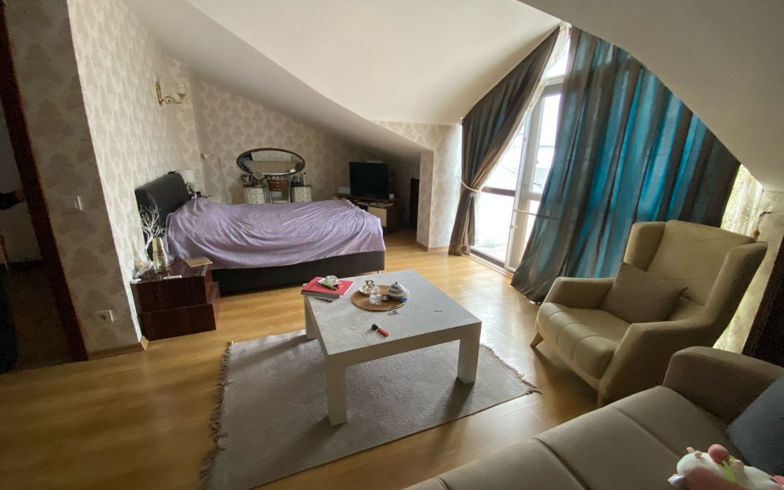 BAKIRKÖY İSTANBUL CADDESİ ARKASI