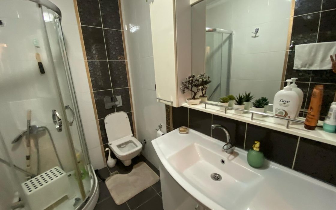 BAKIRKÖY İSTANBUL CADDESİ ARKASI