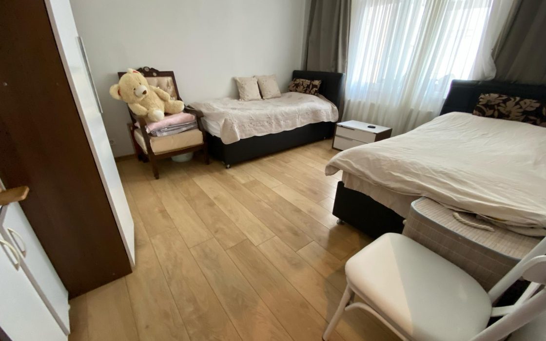 BAKIRKÖY İSTANBUL CADDESİ ARKASI