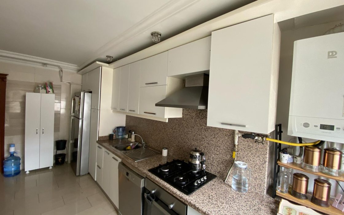 BAKIRKÖY İSTANBUL CADDESİ ARKASI