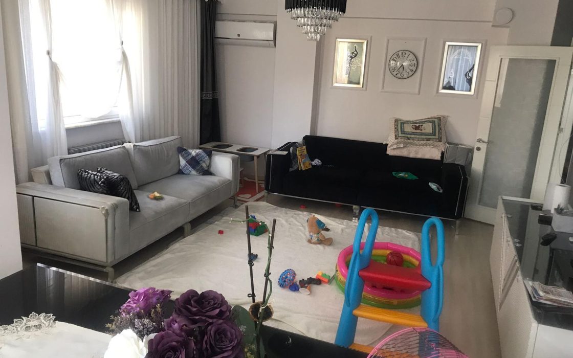 MERTERİN EN MERKEZİ KONUMLARINDAN ALTAY SOKAKTA