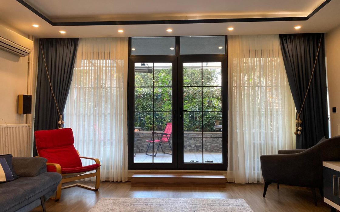 SİMİTAŞ BLOKLARINDA BAHÇE KATI BARBEKÜ KEYİFLİ