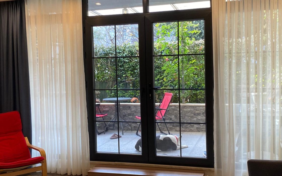 SİMİTAŞ BLOKLARINDA BAHÇE KATI BARBEKÜ KEYİFLİ