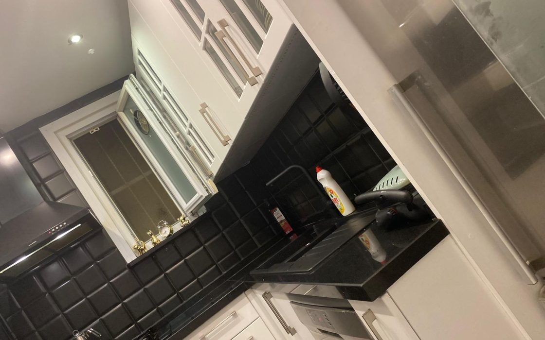 SİMİTAŞ BLOKLARINDA BAHÇE KATI BARBEKÜ KEYİFLİ