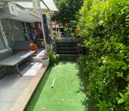 SİMİTAŞ BLOKLARINDA BAHÇE KATI BARBEKÜ KEYİFLİ