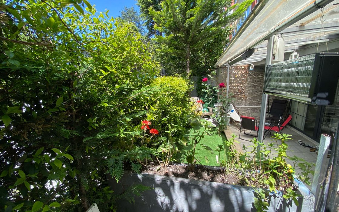 SİMİTAŞ BLOKLARINDA BAHÇE KATI BARBEKÜ KEYİFLİ