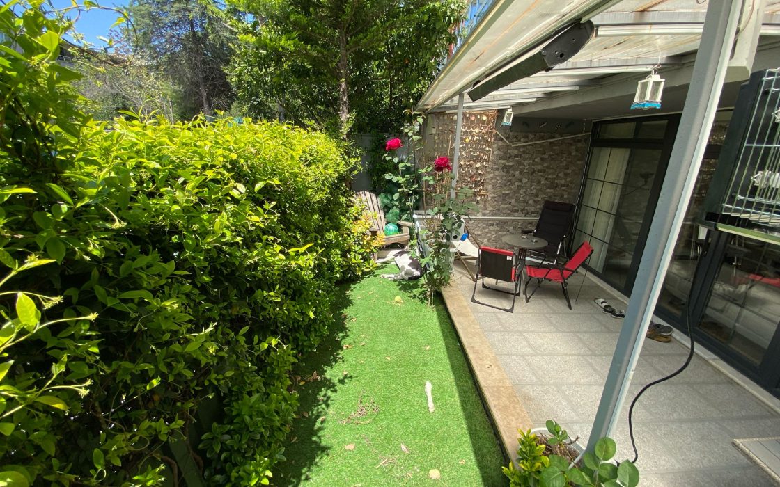 SİMİTAŞ BLOKLARINDA BAHÇE KATI BARBEKÜ KEYİFLİ