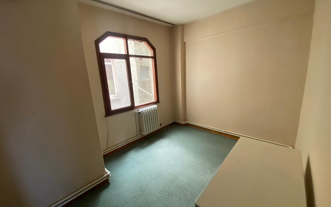 MERTERİN EN NEZİH YERİNDE GÜLBAYIR SOK 3+1 110 M2 SATILIK DAİRE