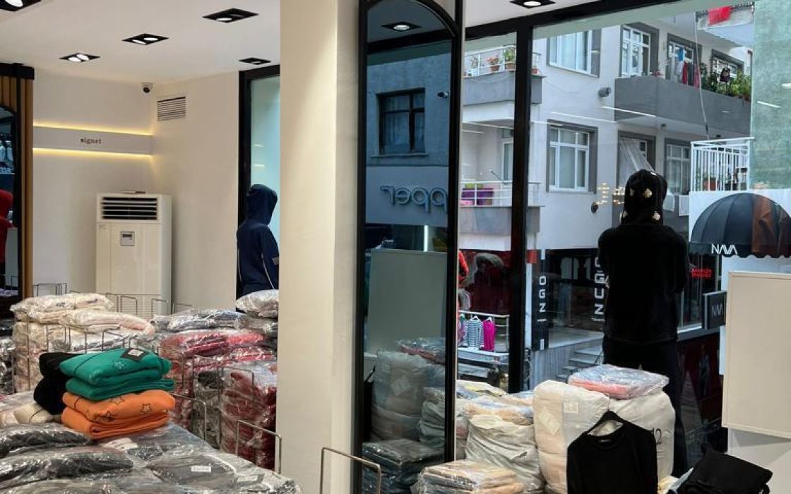 TEKSTİL PİYASASININ GÖBEĞİ MERTER SOKAKTA SATILIK DÜKKAN/MAĞAZA