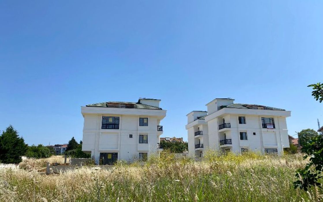 BÜYÜKÇEKMECE DENİZ MANZARALI LÜKS KİRALIK VİLLA