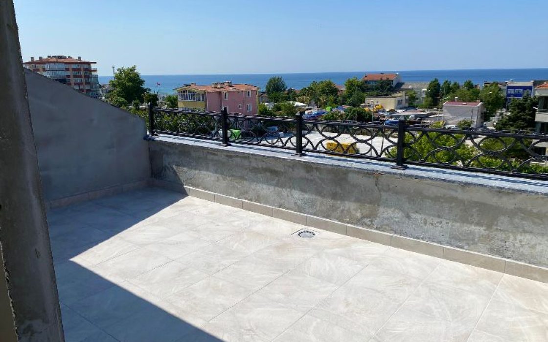 BÜYÜKÇEKMECE DENİZ MANZARALI LÜKS KİRALIK VİLLA