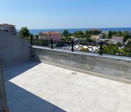 BÜYÜKÇEKMECE DENİZ MANZARALI LÜKS KİRALIK VİLLA