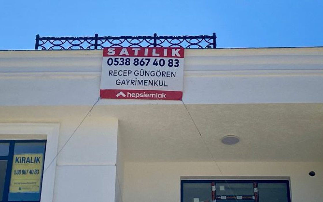 BÜYÜKÇEKMECE DENİZ MANZARALI LÜKS KİRALIK VİLLA