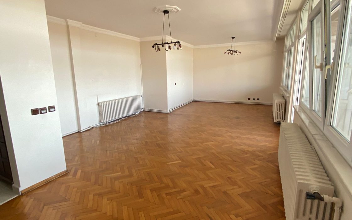 SİMİTAŞ BLOKLARI’NDA GENİŞ CEPHE TERASLI MUHTEŞEM DAİRE