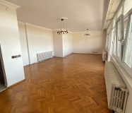 SİMİTAŞ BLOKLARI’NDA GENİŞ CEPHE TERASLI MUHTEŞEM DAİRE