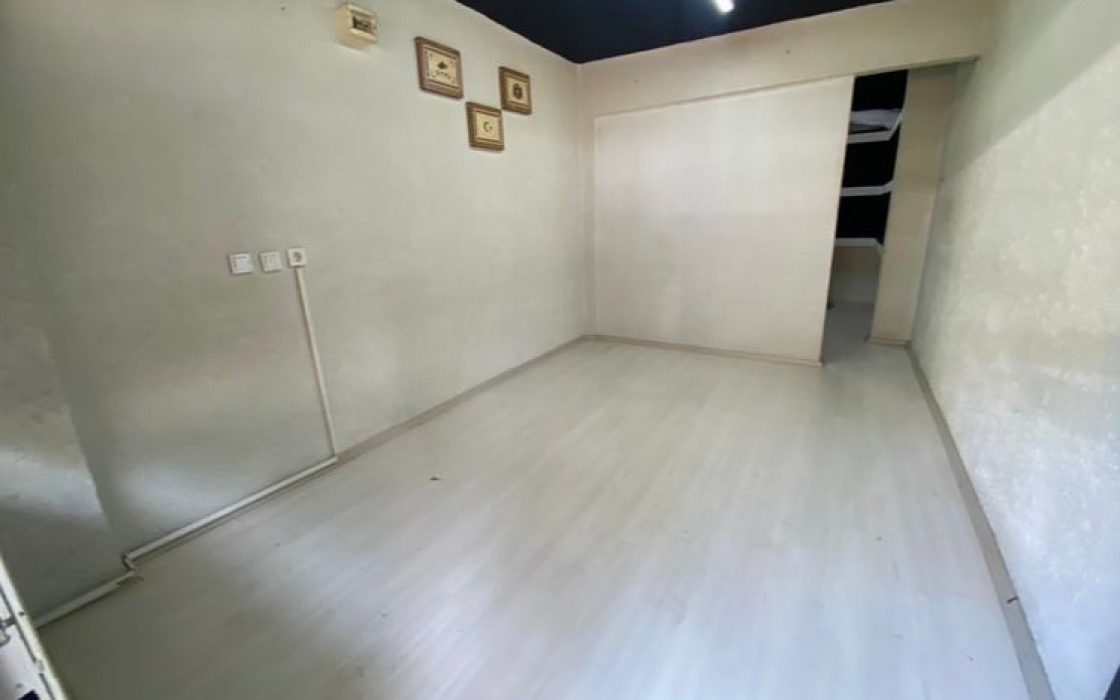 MERTERDE TEKSTİLİN KALBİNDE KİRALIN DÜKKAN