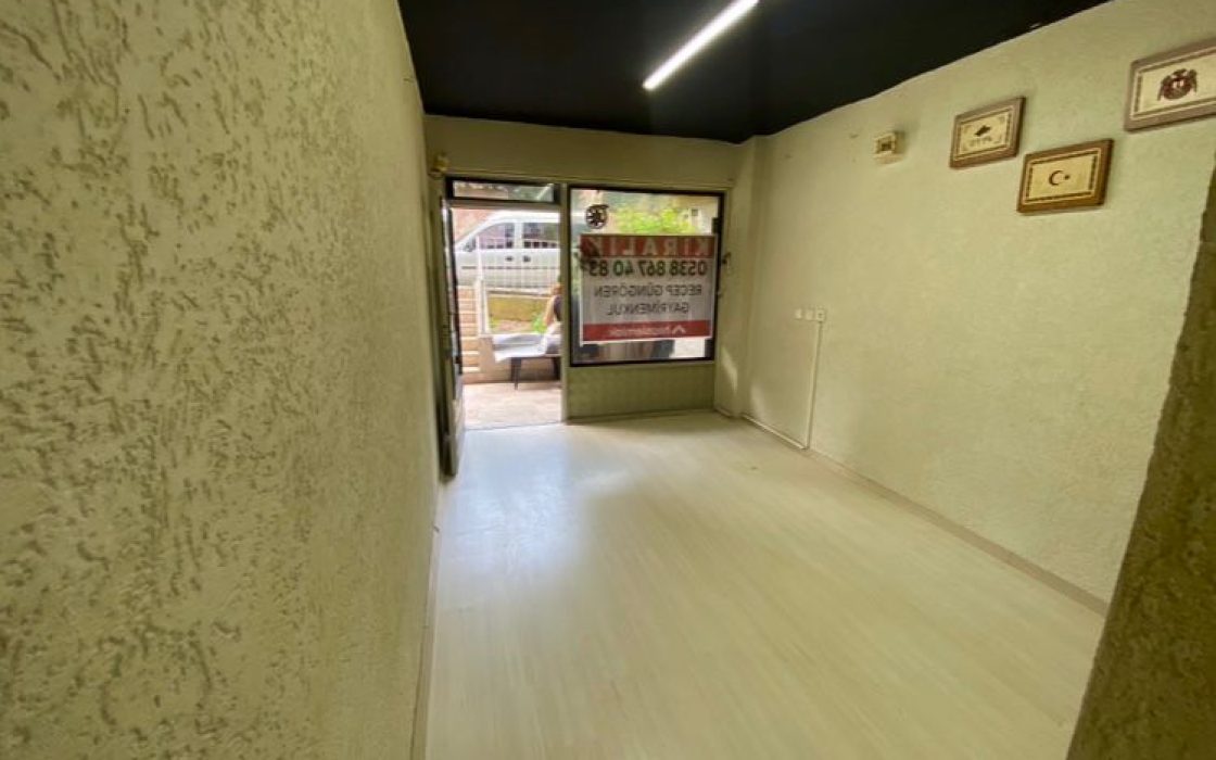 MERTERDE TEKSTİLİN KALBİNDE KİRALIN DÜKKAN